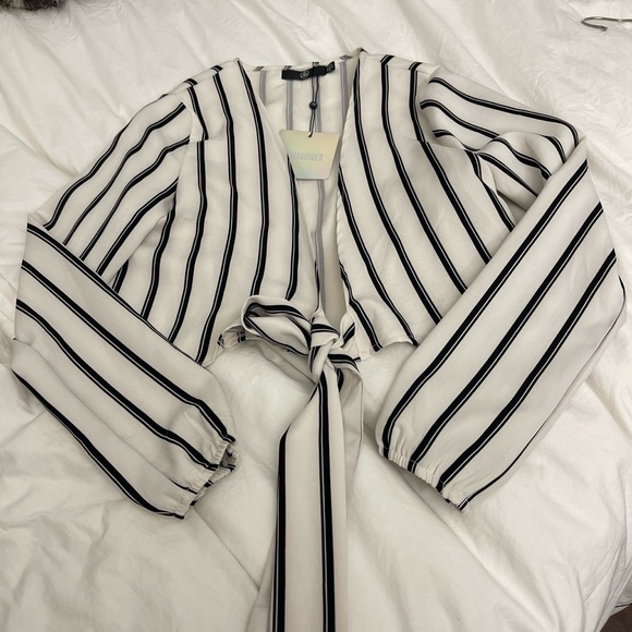 Missguided stripe tie front crop top - Picture 7 of 10